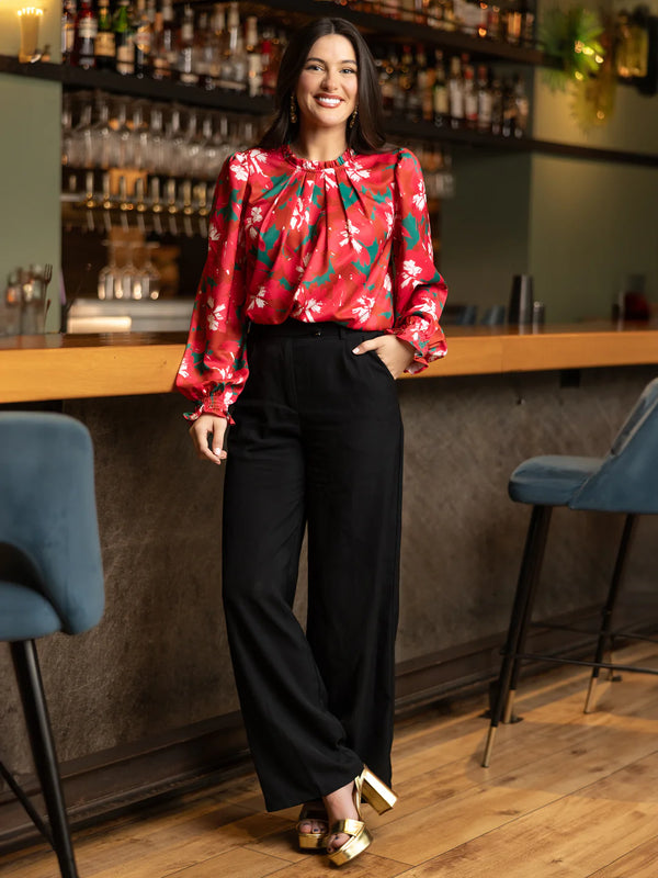 Quinn Top | Pretty Poinsettias