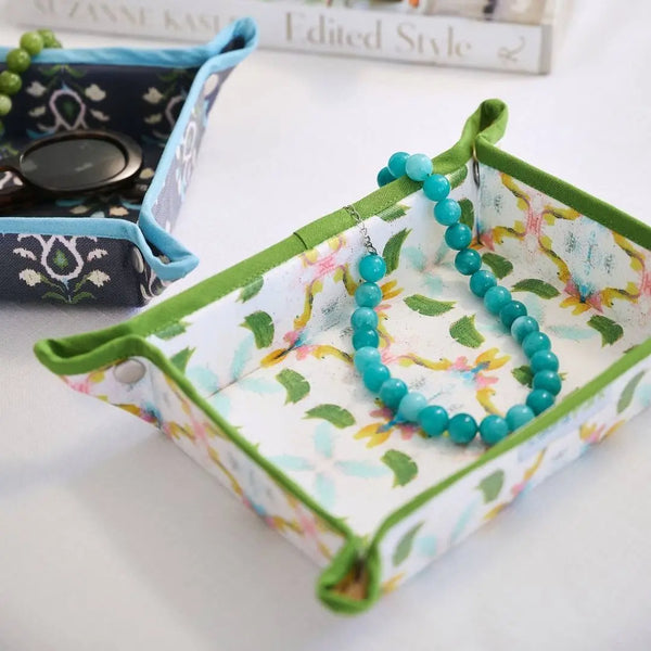 Dogwood Snap Tray