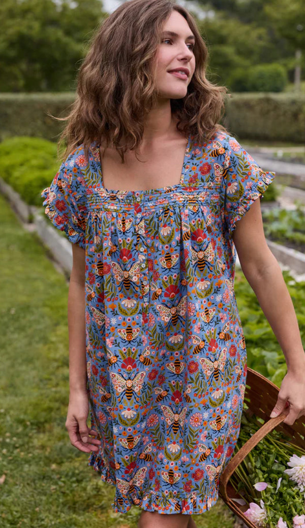 Pintuck Nightgown in Bee Tapestry