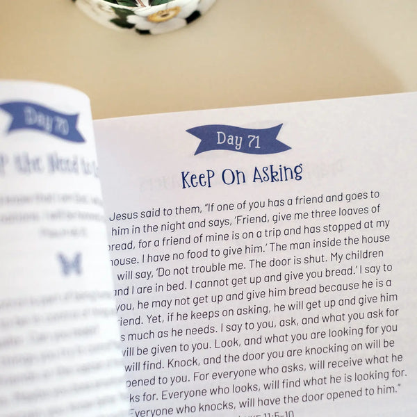 Daily Devotions and Prayers For Courageous Girls