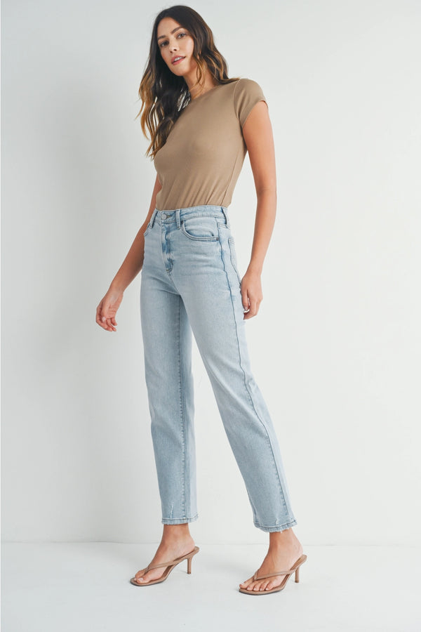 High Rise Clean Straight Leg - Light Denim