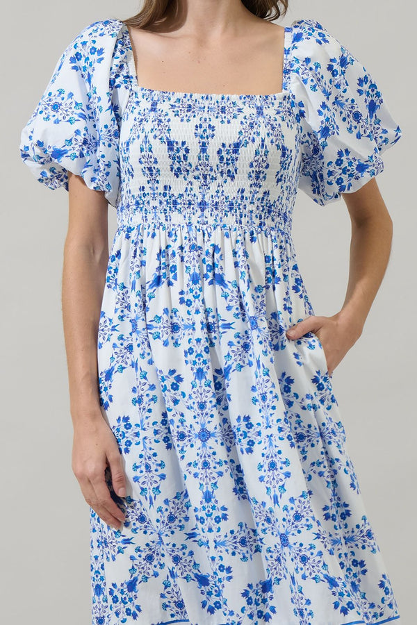 Veral Floral Berky Smocked Maxi Dress