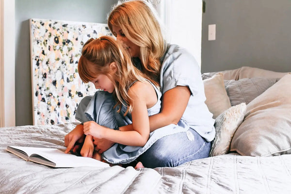 Dear Daughter: Prompted Prayer Journal & Childhood Keepsake