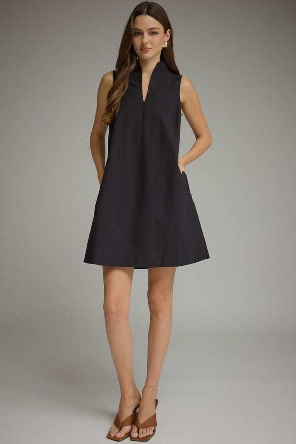 Black Solid Sleeveless Mini Dress w Back Pleat Detail