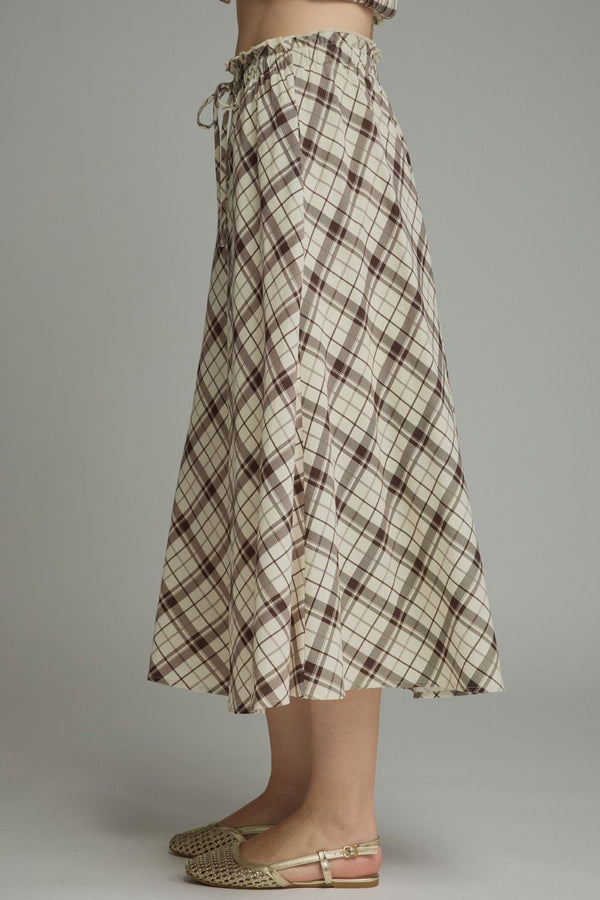 Mocha Plaid Midi Skirt w An Elasticated Waist