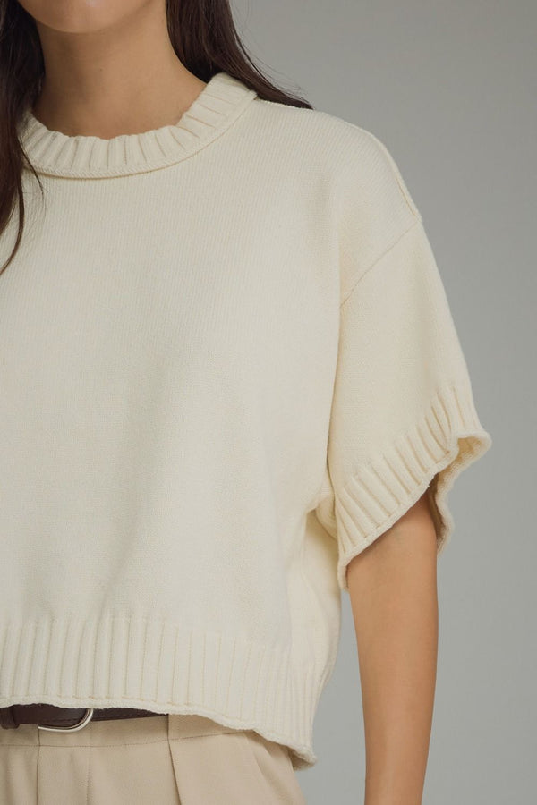 Ecru Short Sleeve Knit Top w Ribbed Trim Detail