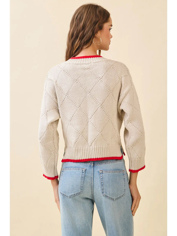 Contrast Red Trim Diamond Pattern Knit Sweater