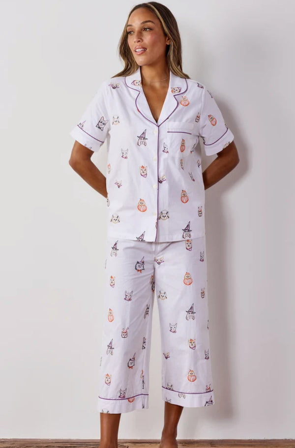 Short Sleeve Top & Cropped Pants Set in Halloween Hounds