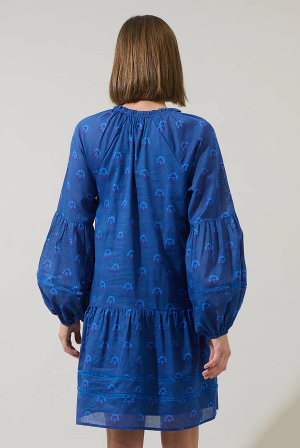 Briza Medallion Ivonna Shift Mini Dress