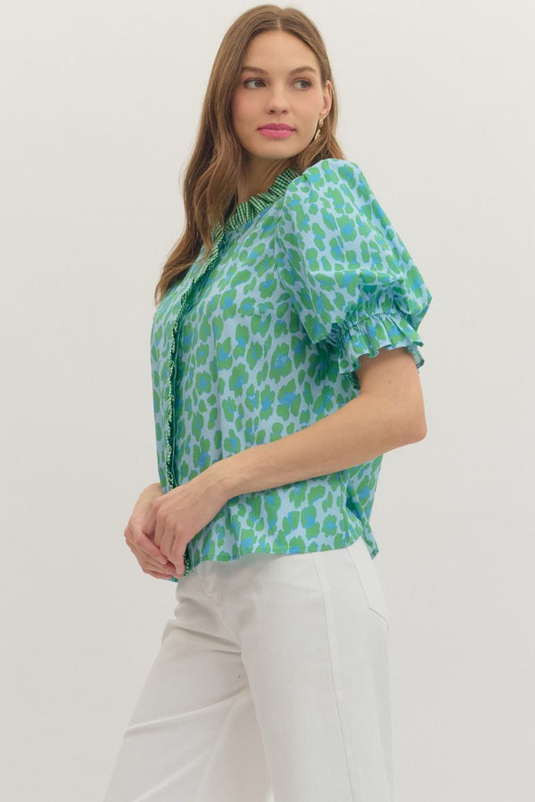Green Leopard Print Puff Sleeve Top w Ruffle Trim Collar