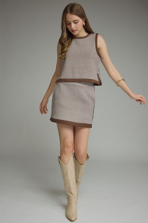 Brown Gingham Sleeveless Top Featuring Contrast Binding Detail