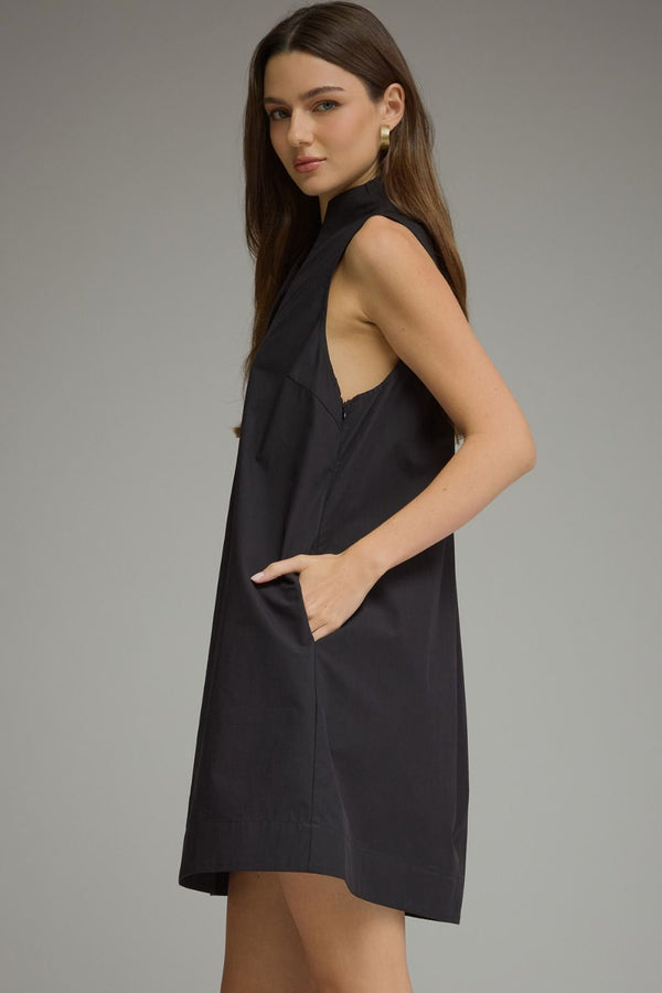 Black Solid Sleeveless Mini Dress w Back Pleat Detail