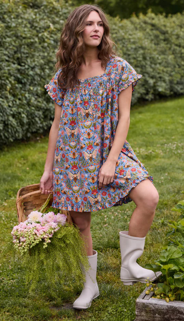Pintuck Nightgown in Bee Tapestry