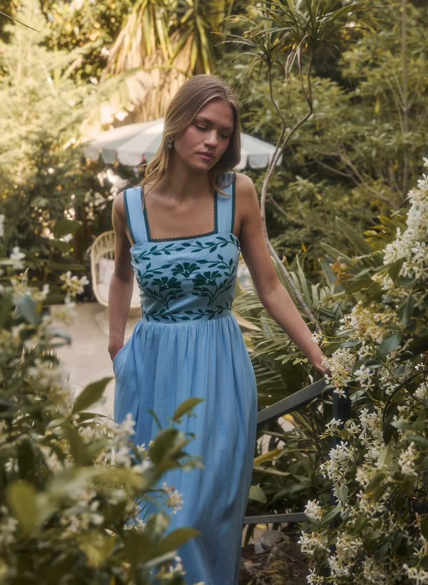 Jaylan Embroidered Sleeveless Maxi Dress Lt Blue