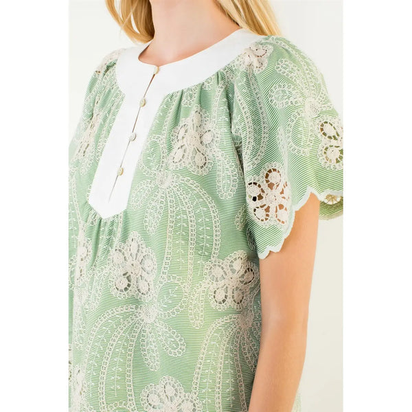 Green Short Sleeve Lace-Like Pattern Top