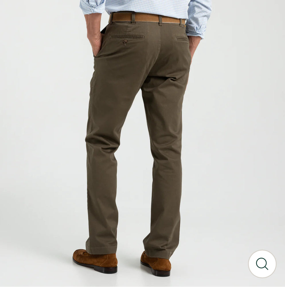 Classic Fit Gold School Chino: Dark Olive