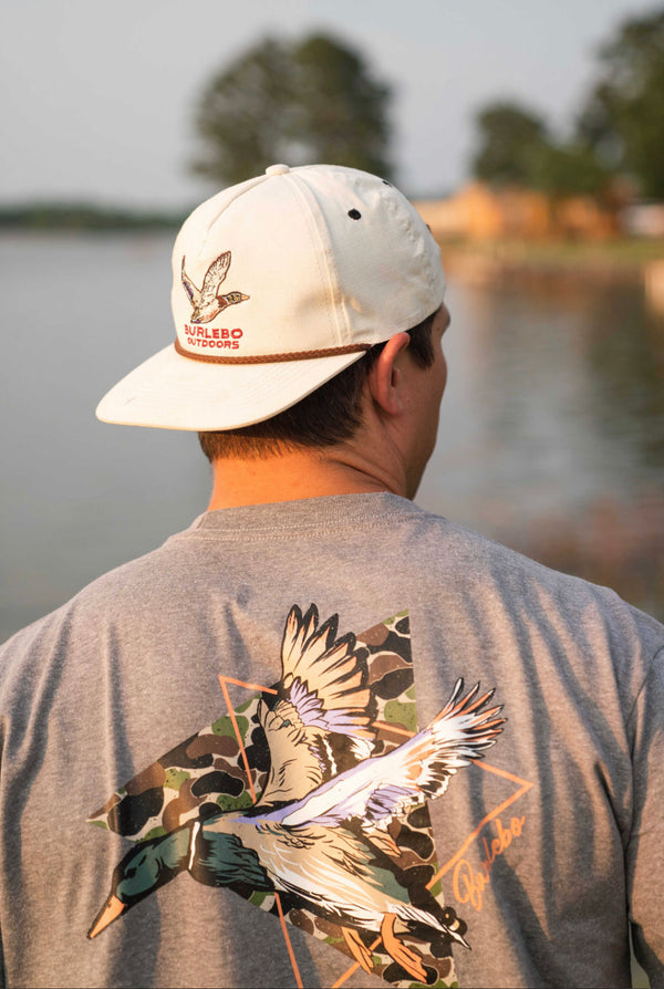 Triangle Diving Duck