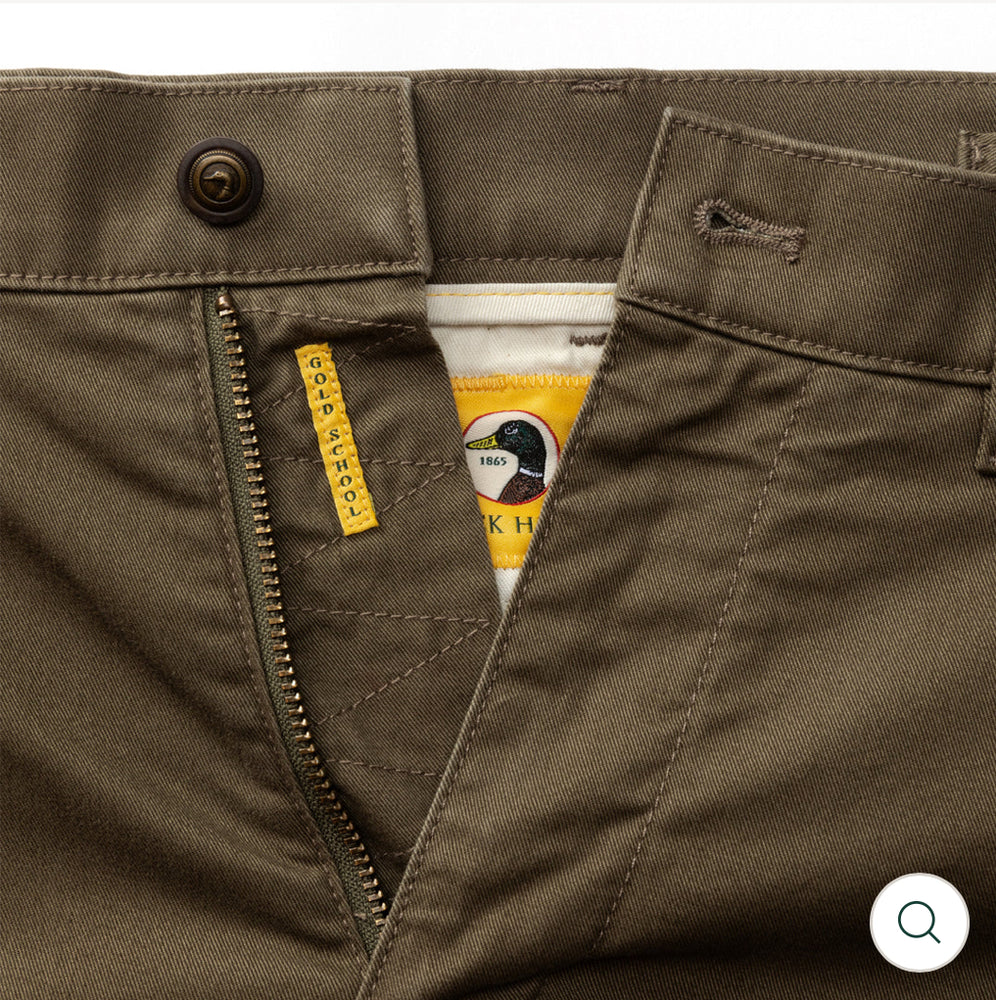 Classic Fit Gold School Chino: Dark Olive