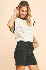 Sleeveless Crochet Sweater Top - Cream/Black