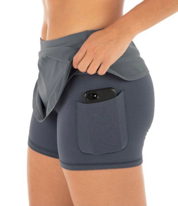 WOMEN'S BAMBOO-LINED BREEZE SKORT- Blue Dusk