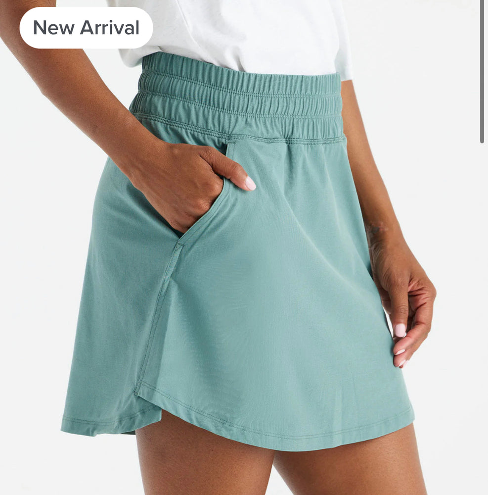 Women's Pull-On Breeze Skirt Sabal Green