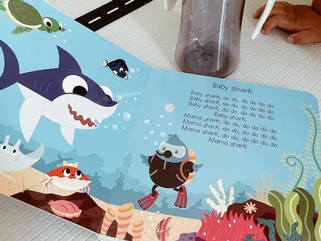Ditty Bird Book:Animal songs including Baby Shark